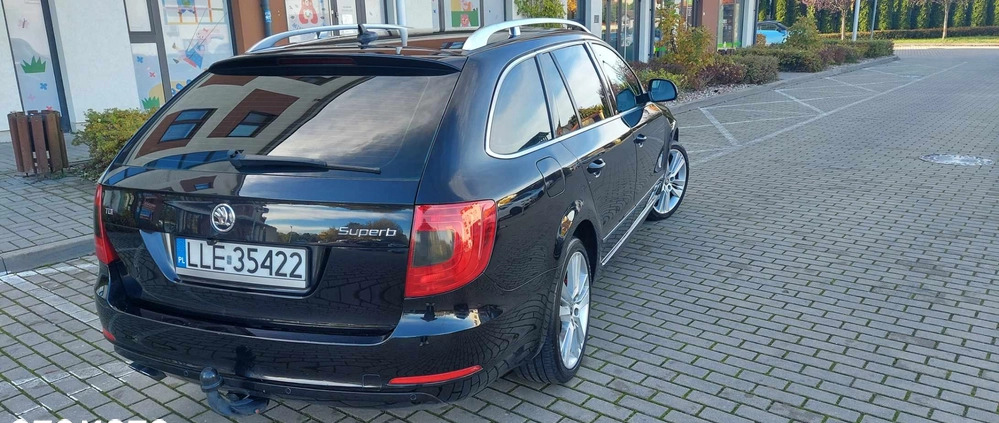 Skoda Superb cena 30000 przebieg: 299749, rok produkcji 2010 z Przedbórz małe 4